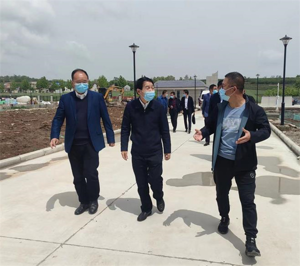 寶雞市人大常委會黨組成員、副主任蘇少敏到水環境公司寶雞蟠龍新區污水處理廠調研.jpg